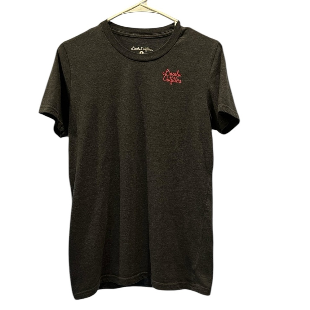 Lincoln Outfitters women’s small t shirt